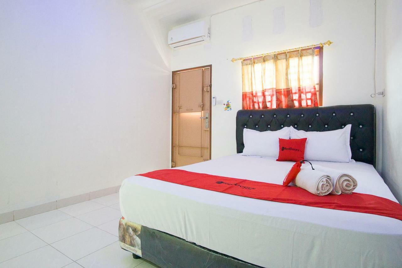 Hotel Reddoorz @ Pematangsiantar 2 Exterior foto