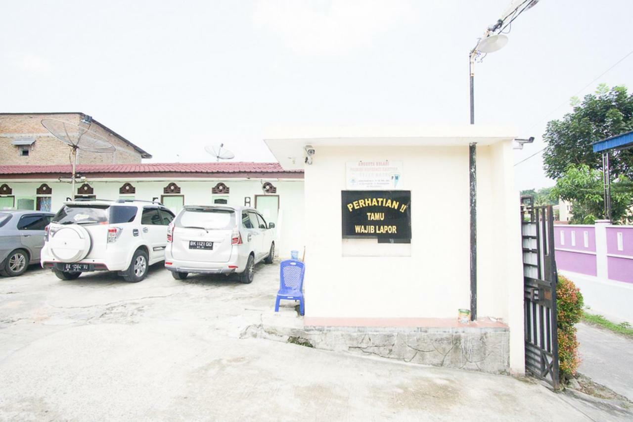 Hotel Reddoorz @ Pematangsiantar 2 Exterior foto